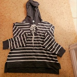 Cabi nwot summer med grey striped lgt weight cotton sweatshirt w/hood never worn